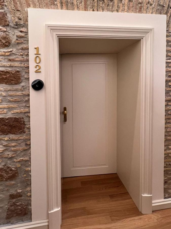 Martina Suites Рим Екстериор снимка